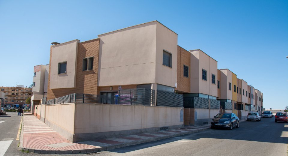Calle Miguel Servet 8, Roquetas de Mar, Almería 04740, 4 Habitaciones Habitaciones, ,2 BathroomsBathrooms,Vivienda,Vendida,Jardines de la avenida,Calle Miguel Servet,1039 Calle Miguel Servet 8, Roquetas de Mar, Almería 04740, 4 Habitaciones Habitaciones, ,2 BathroomsBathrooms,Vivienda,Vendida,Jardines de la avenida,Calle Miguel Servet,1039